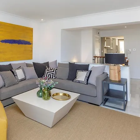 Molo Residences Puerto Banus Apartment